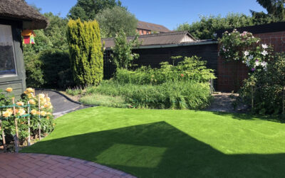 Welche Firma kann meinen Garten von echtem Rasen auf Premium-Kunstrasen umstellen, inklusive Abtrag, Unterbau und fertiger Verlegung?